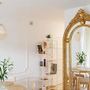 Maison Bruehl - Przy Ogrodzie Saskim Apartment Warsaw